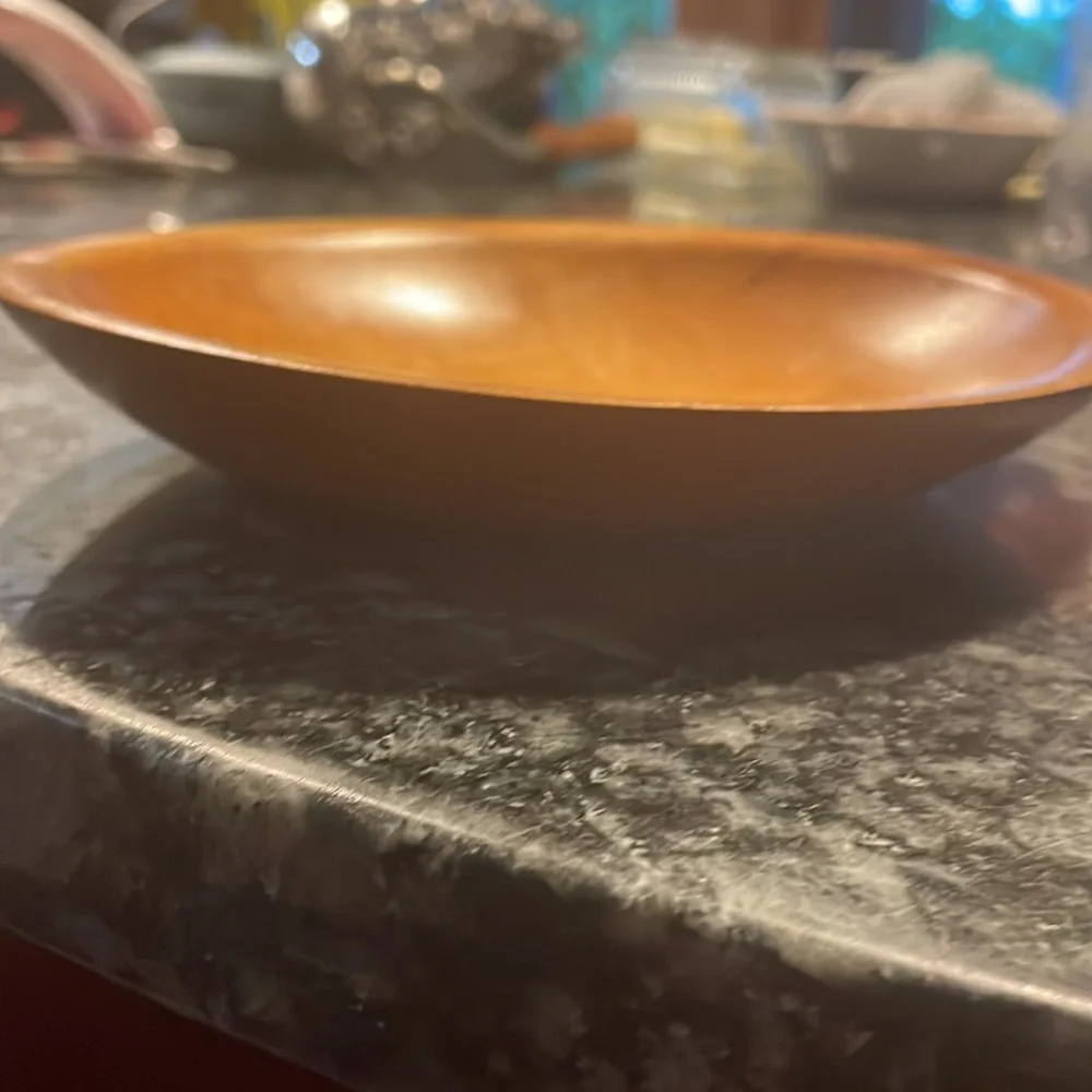 Beautiful set of 2 Munising shallow wood bowls‎